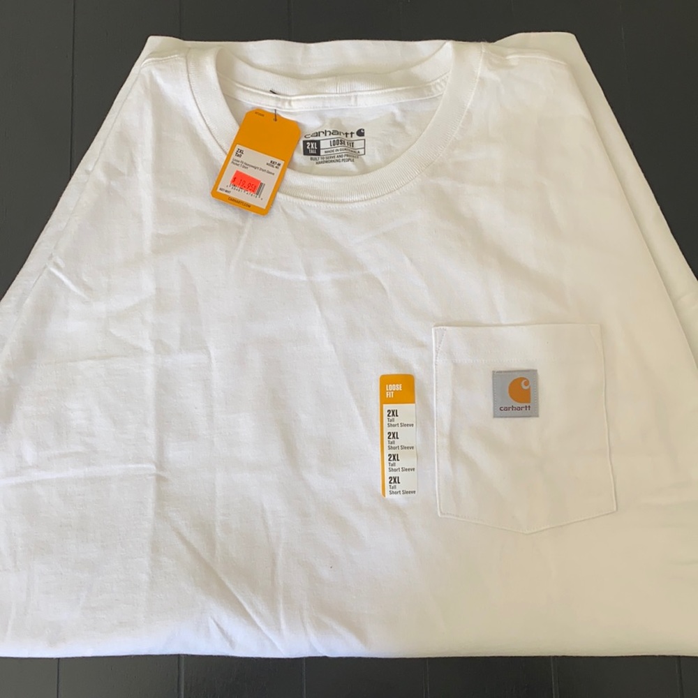 Brand new, 2XLT short sleeve Carhartt tshirt. Tags on still!